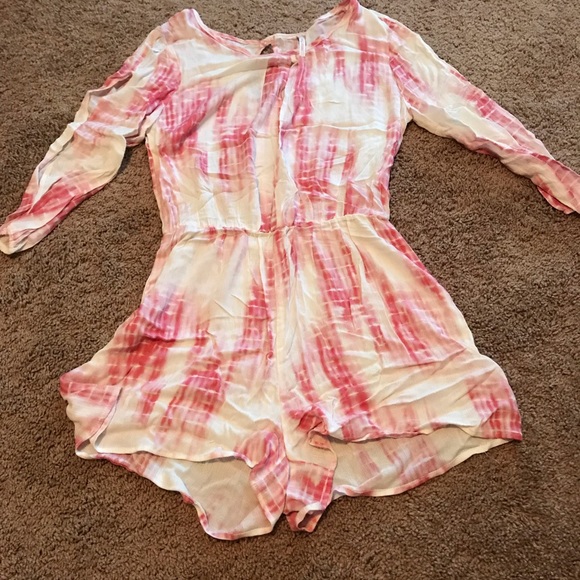 3/4 Romper - Picture 2 of 2